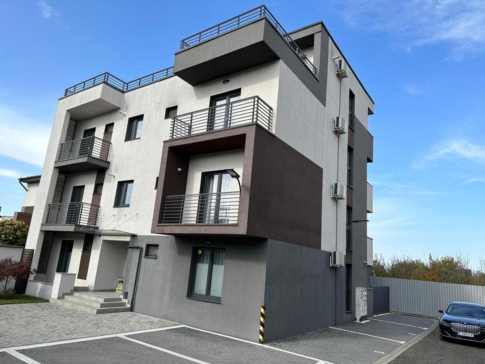 Luxury Glam Apartments & Studios Near Coresi Mall Brasov Bagian luar foto